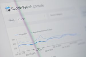 Read more about the article Google Search Console is limited to export 1,000 rows of query data per report, are 1,000 rows enough?